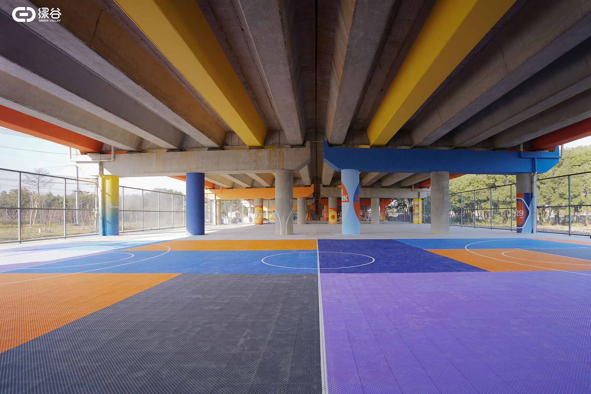 More fun and more exciting! Internet celebrity creative sports space under Overpass